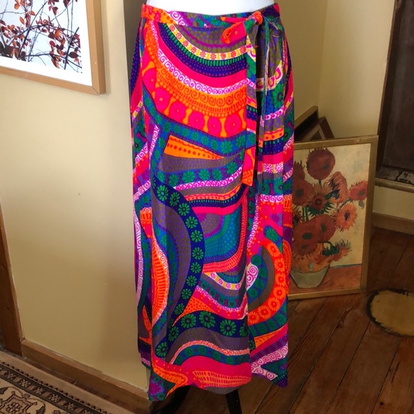 ❌Sold❌VINTAGE 60s Leslie Fay 5th Ave NYC GROOVY Wrap Tie Maxi Skirt Vivid Swirl - Picture 4 of 16